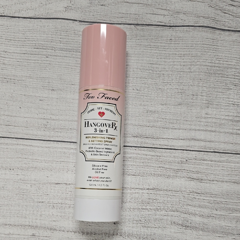 Too Faced Hangover 3-In-1 Replenishing Primer & Setting Spray - Picture 3 of 5